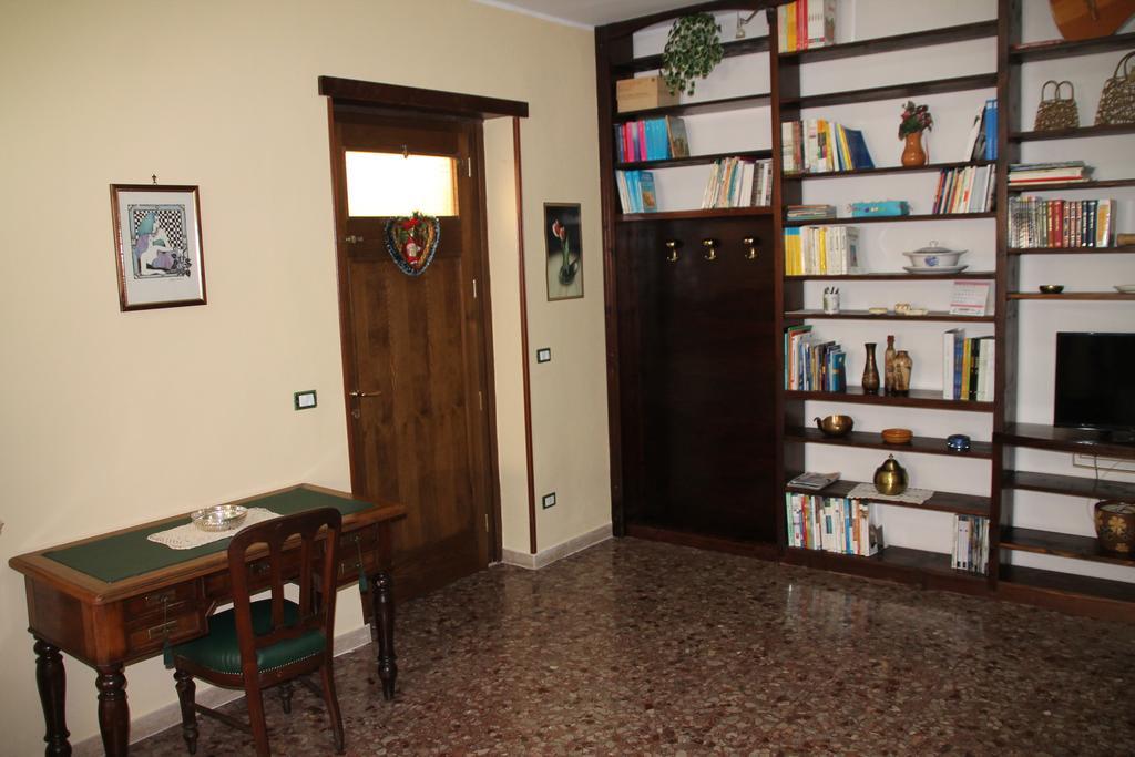 B&B A Casa Di Nonna フォンディ エクステリア 写真